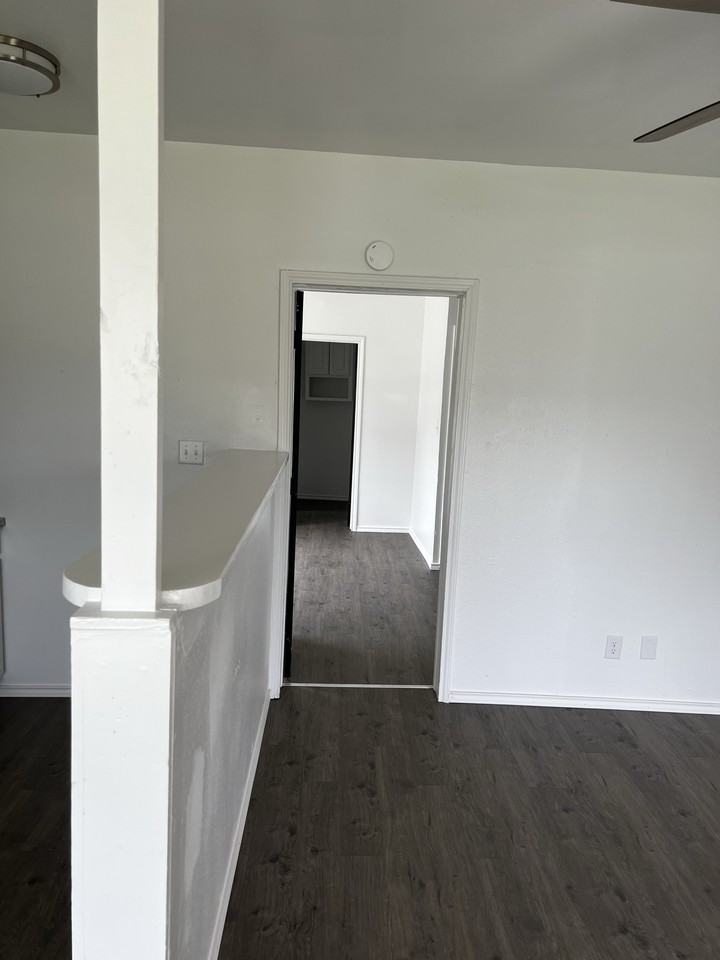 522 W Alice Ave #1 - Photo 2 of 11