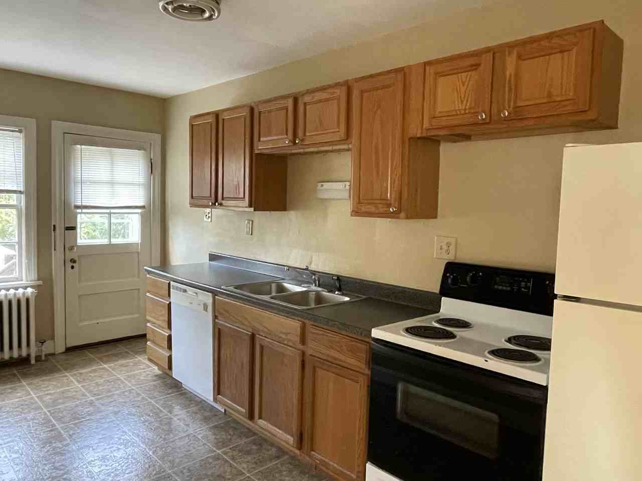 231 Sycamore Rd #3 - Photo 2 of 10