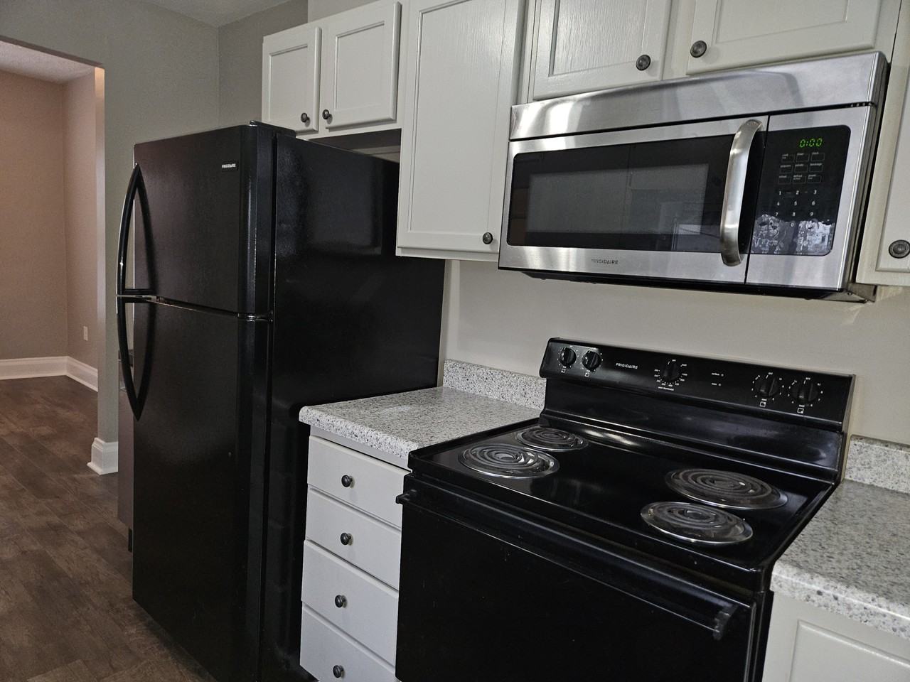1527 Niles Ave - Photo 2 of 18