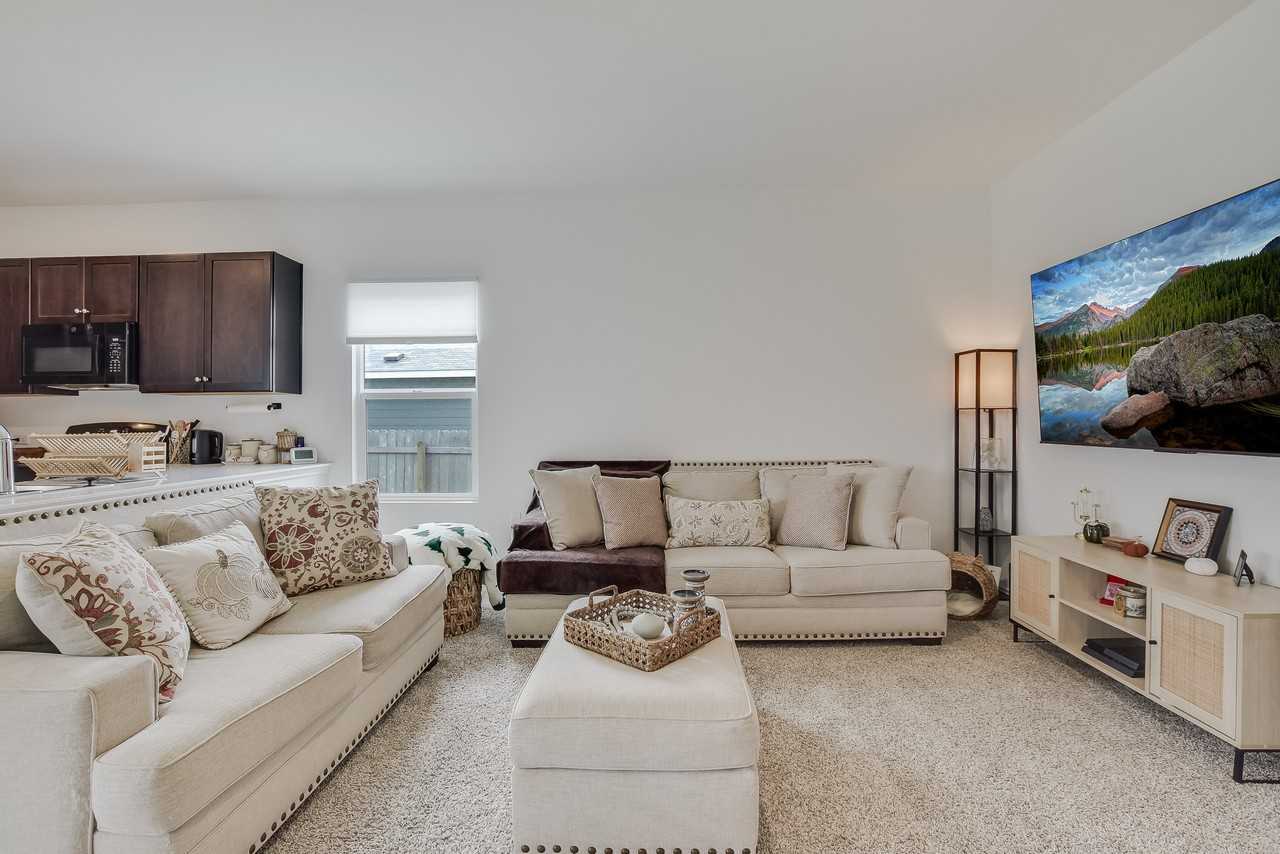 2712 Louris Ln - Photo 5 of 20