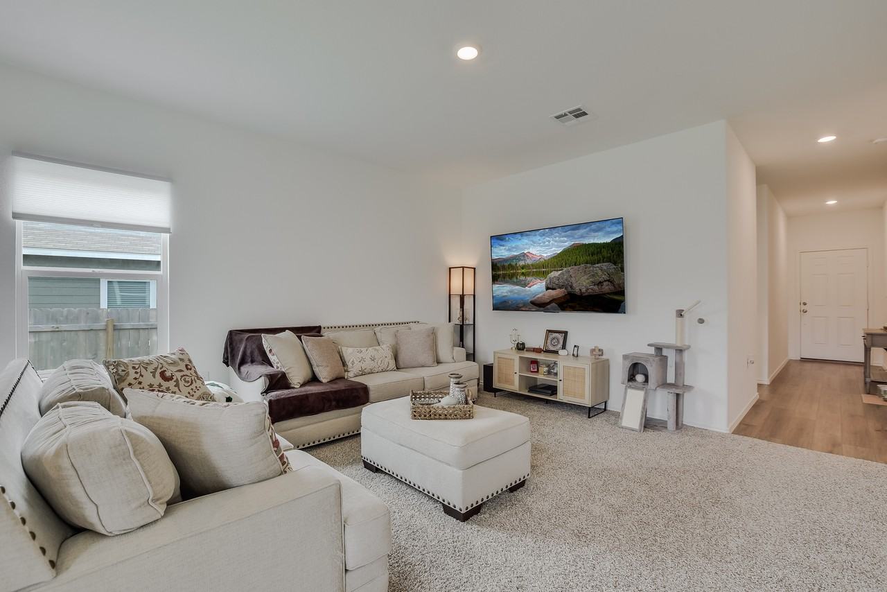 2712 Louris Ln - Photo 6 of 20