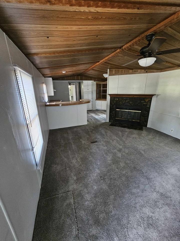 211 George St - Photo 7 of 30