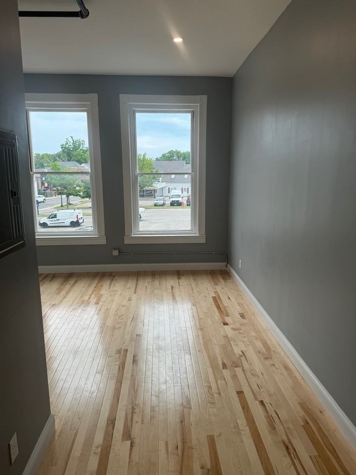 73 N Main St #302 - Photo 7 of 8