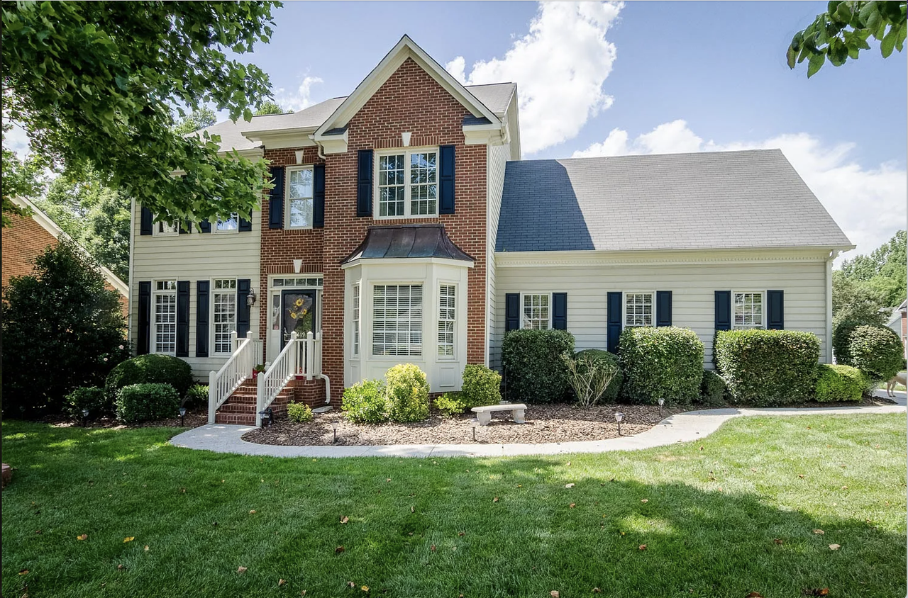 4619 James Crossing Dr