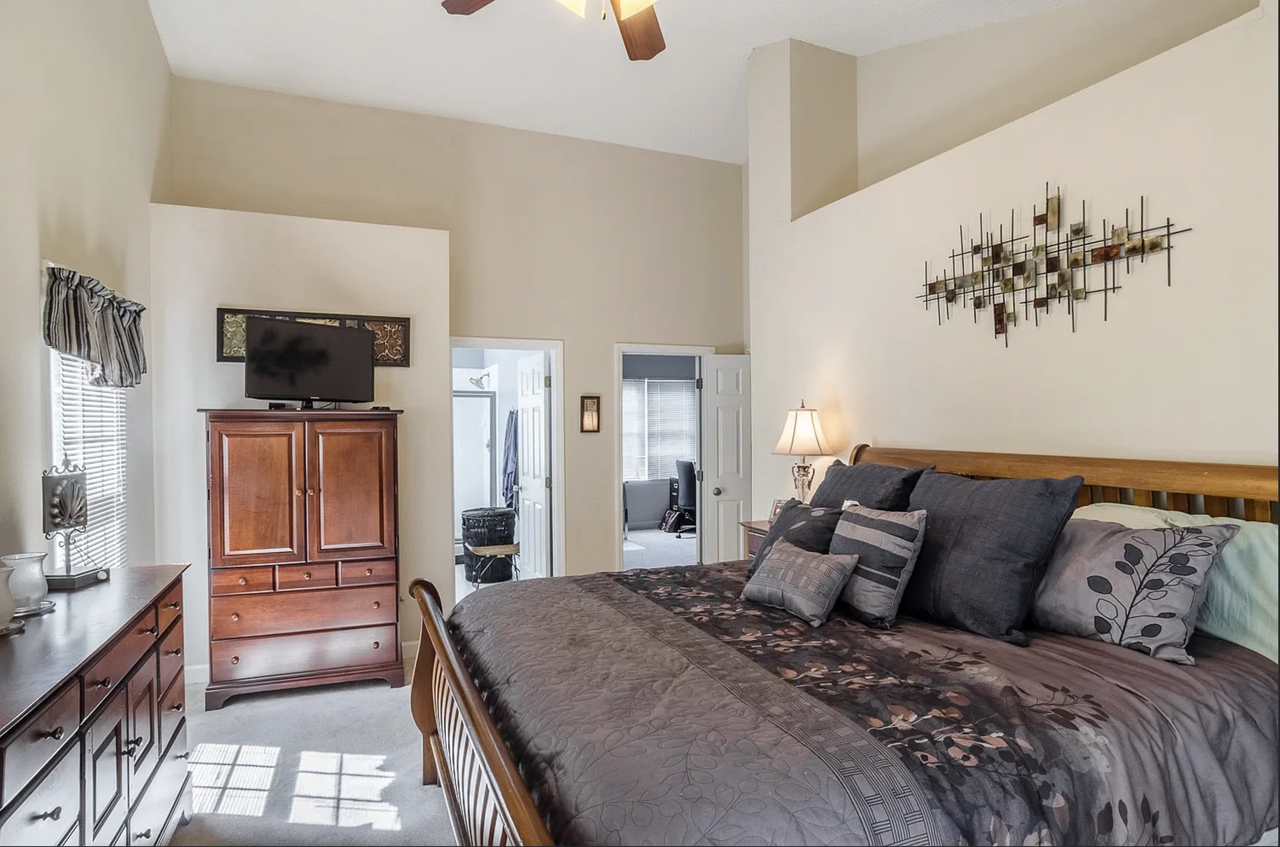 4619 James Crossing Dr - Photo 4 of 12