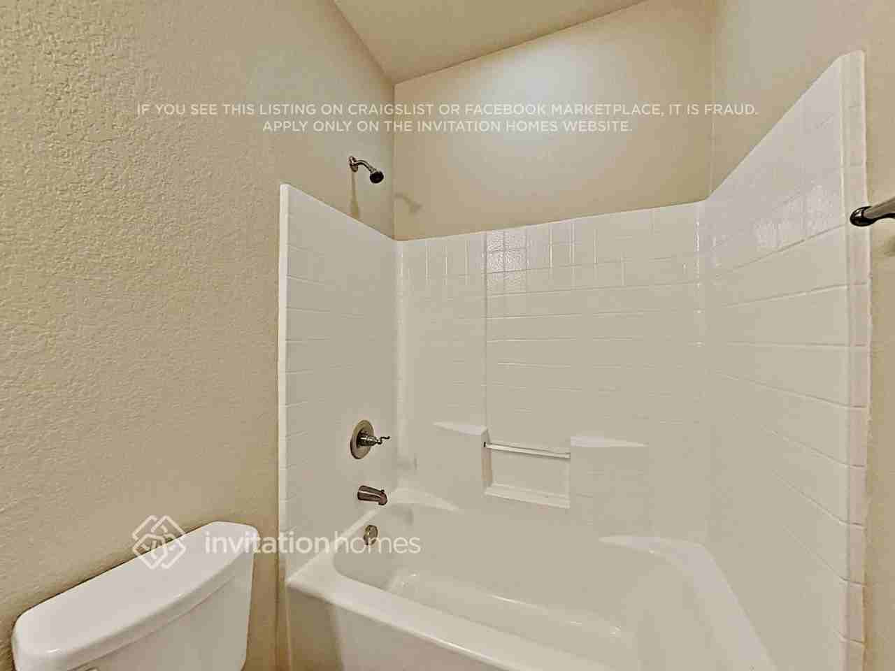 1833 Wickham Dr - Photo 2 of 5