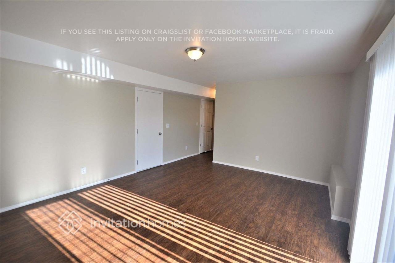 8018 Crown Ridge Blvd - Photo 6 of 16