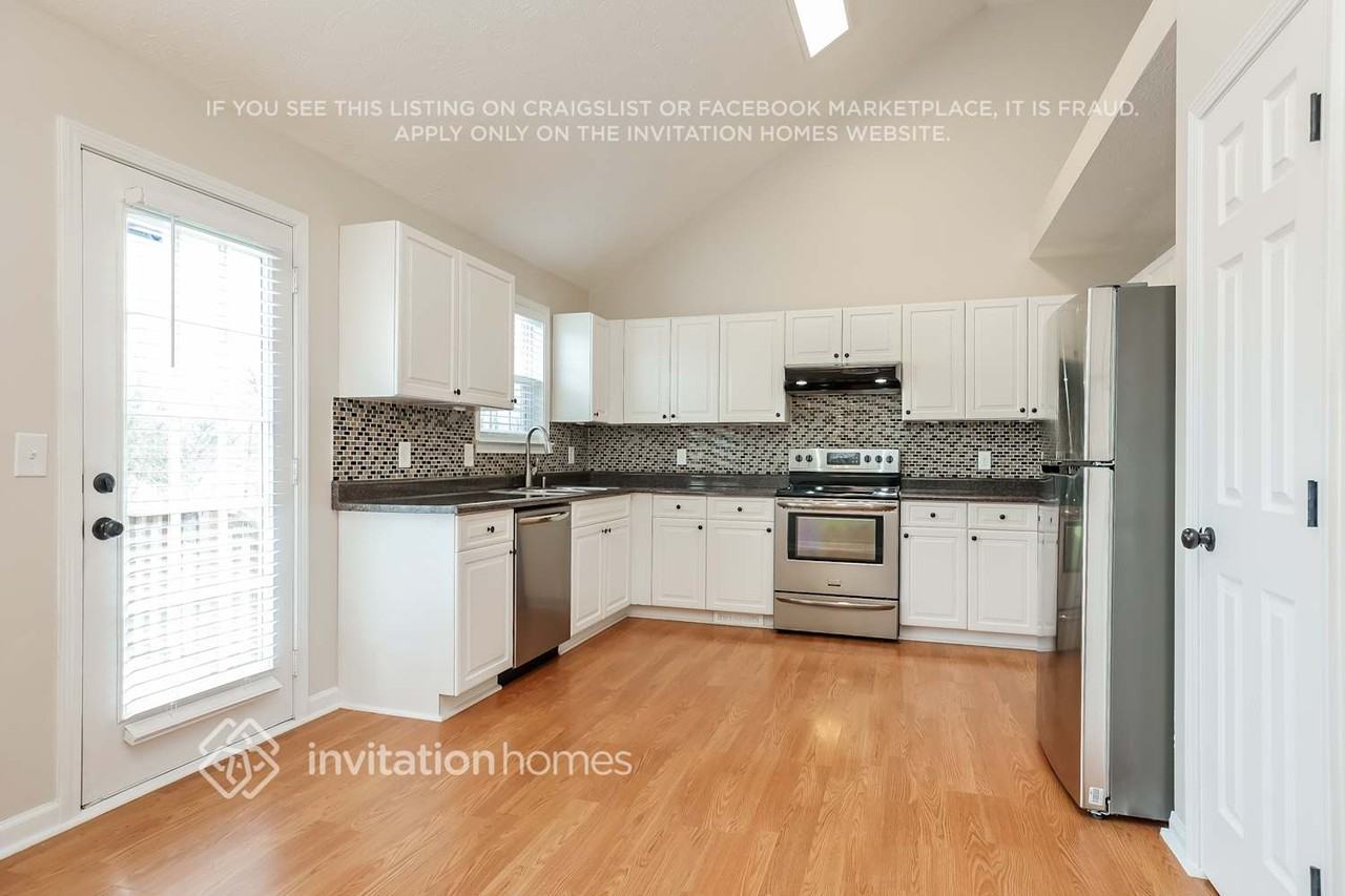 6137 Steve Scarlett Pl - Photo 4 of 16