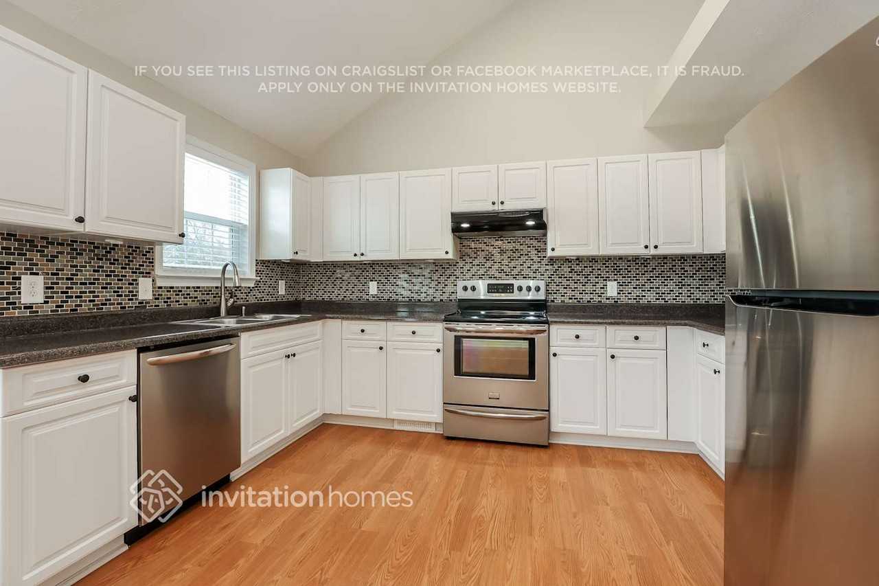 6137 Steve Scarlett Pl - Photo 5 of 16
