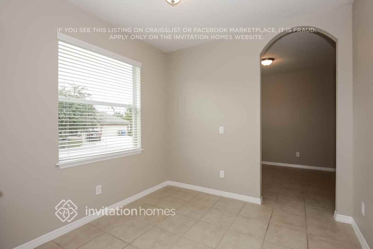 15634 Starling Water Dr - Photo 4 of 20