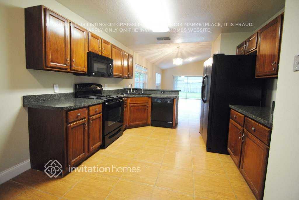 927 Little Creek Rd - Photo 3 of 9