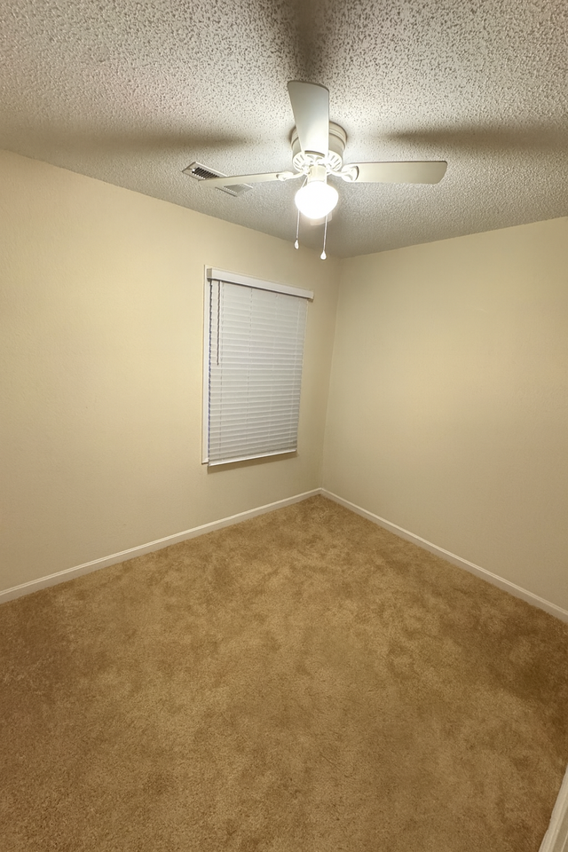 2213 Sparrow Rd - Photo 2 of 2