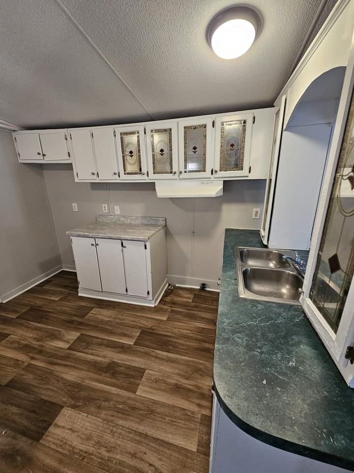102 Bentwood Dr #102 - Photo 6 of 22