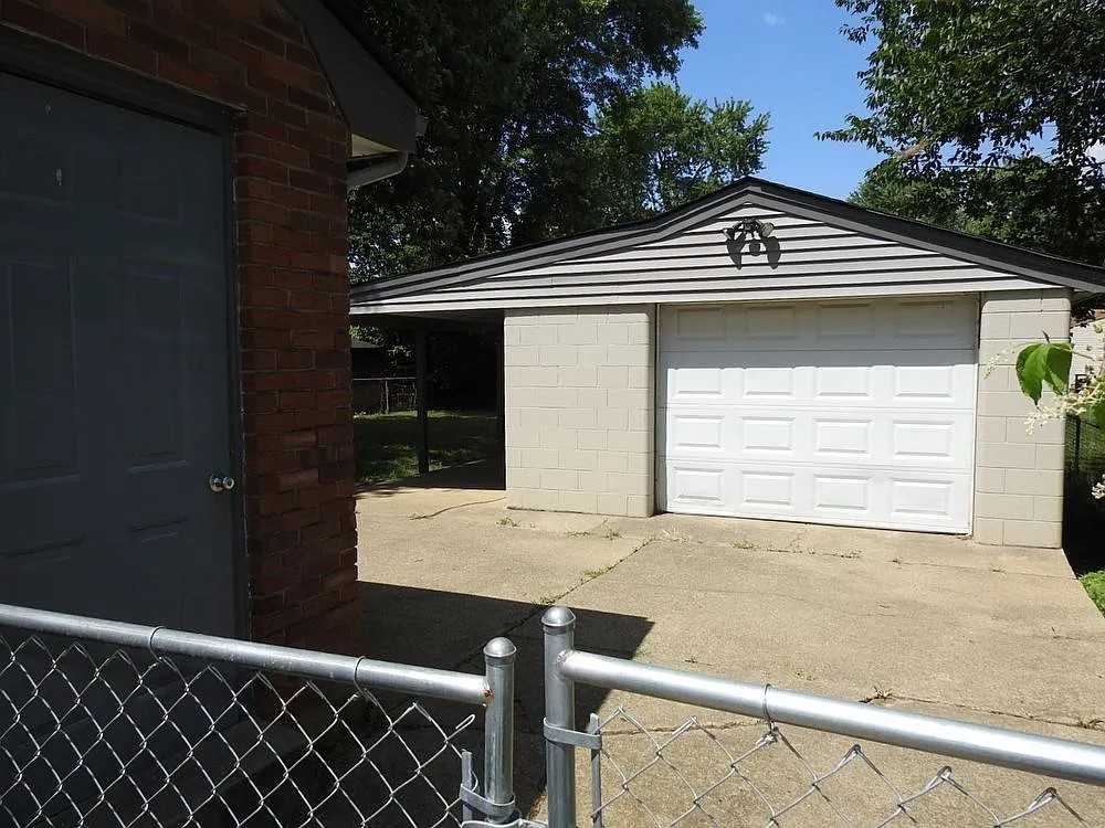 5337 Logwood Ave - Photo 6 of 14