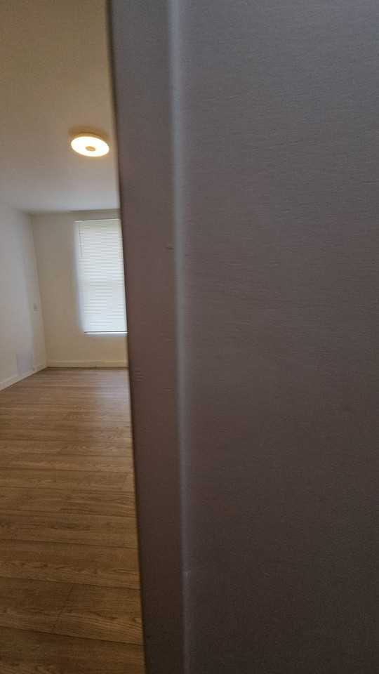 101 N 60th St #3 - Photo 3 of 15