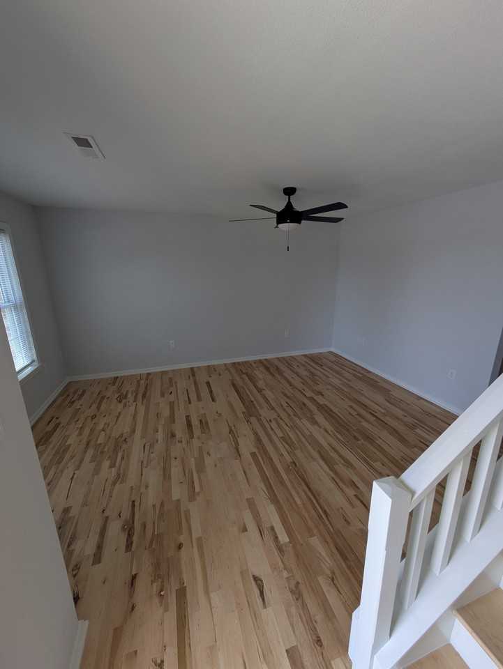 918 N Poindexter St #C - Photo 2 of 10