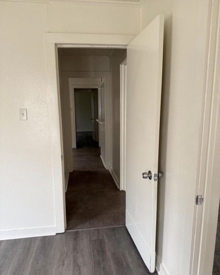1039 Saint Charles St - Photo 7 of 10
