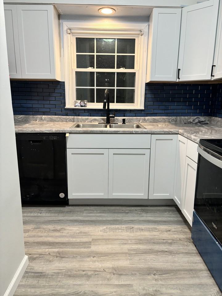 2869 Washington Ave - Photo 3 of 7