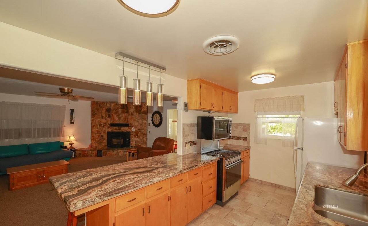 8212 Rocky Hill Rd - Photo 2 of 22