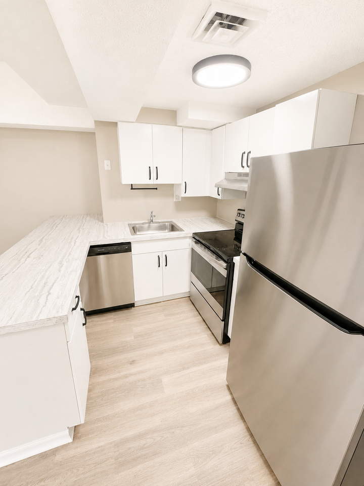 1412 East St - Photo 2 of 6