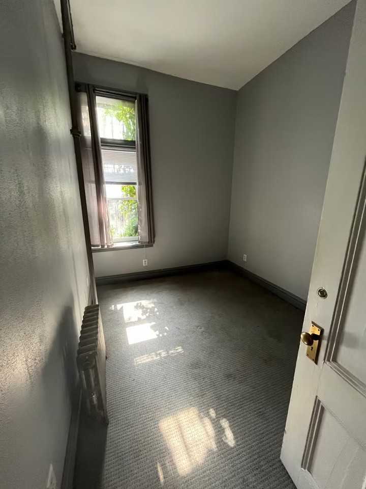 128 Washington St #3F - Photo 2 of 7