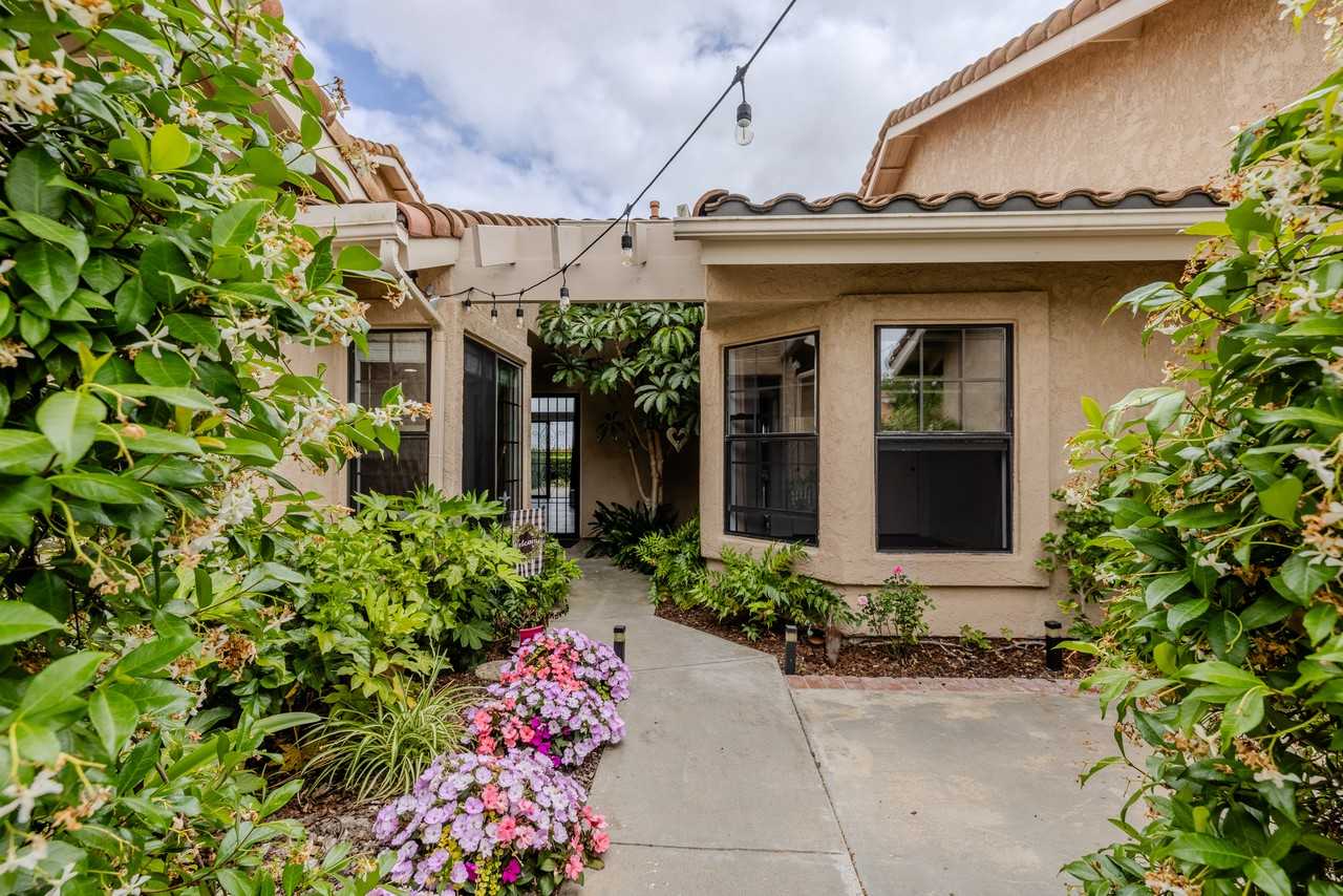 15614 Via Calanova - Photo 2 of 33