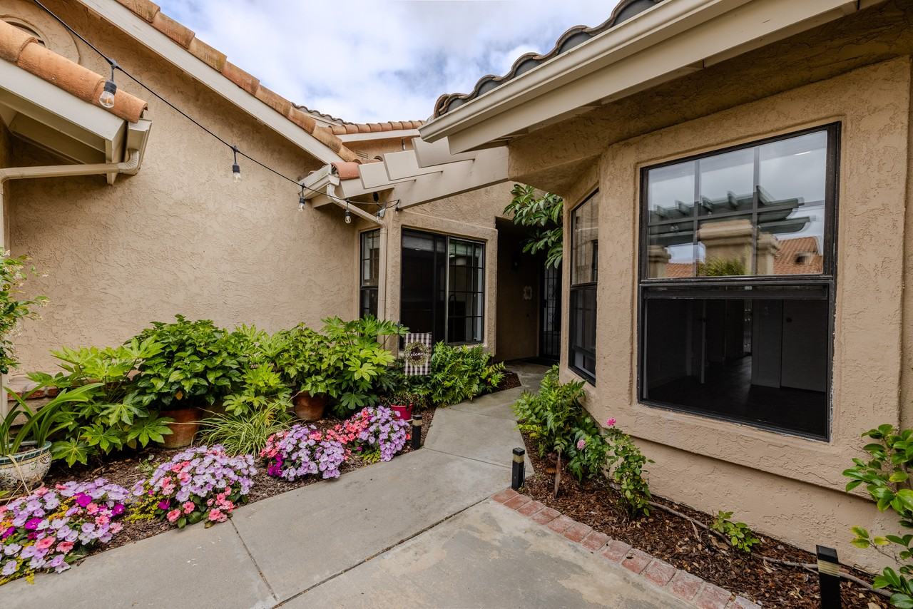15614 Via Calanova - Photo 3 of 33