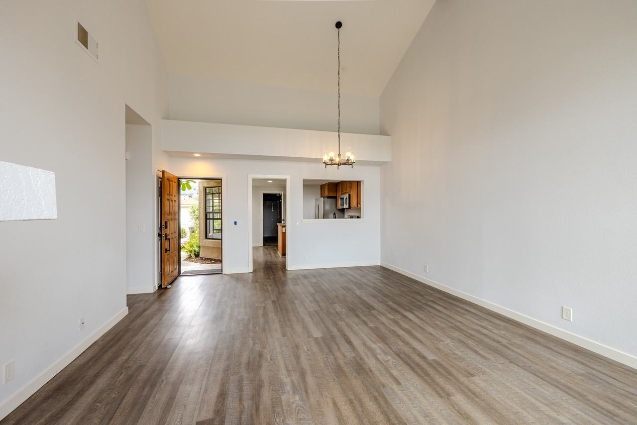 15614 Via Calanova - Photo 7 of 33