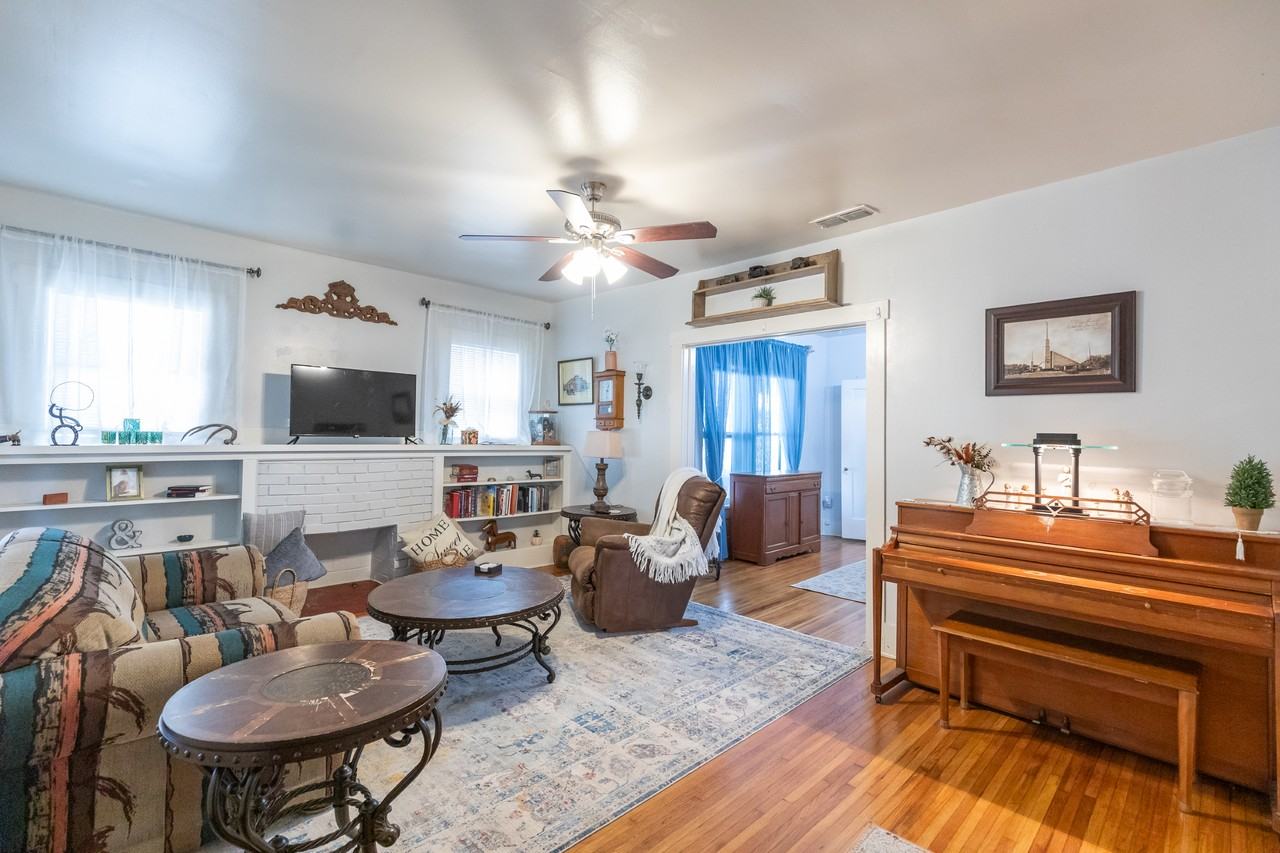 1349 Meander St #1 - Photo 7 of 33