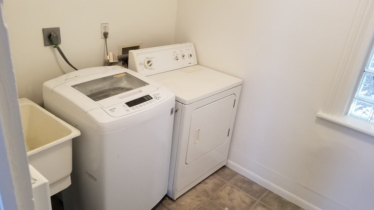 2451 Tremont Ave #DOWN - Photo 5 of 28