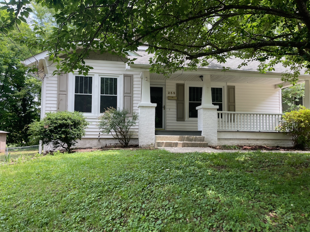 255 S Sunset Dr - Photo 2 of 25