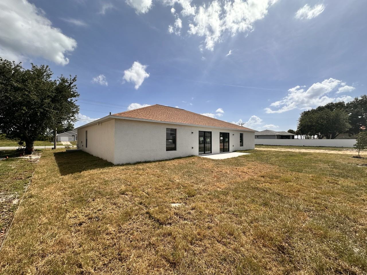 1107 Diplomat Pkwy E - Photo 5 of 6