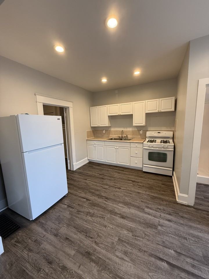316 Court St #322 - Photo 5 of 10