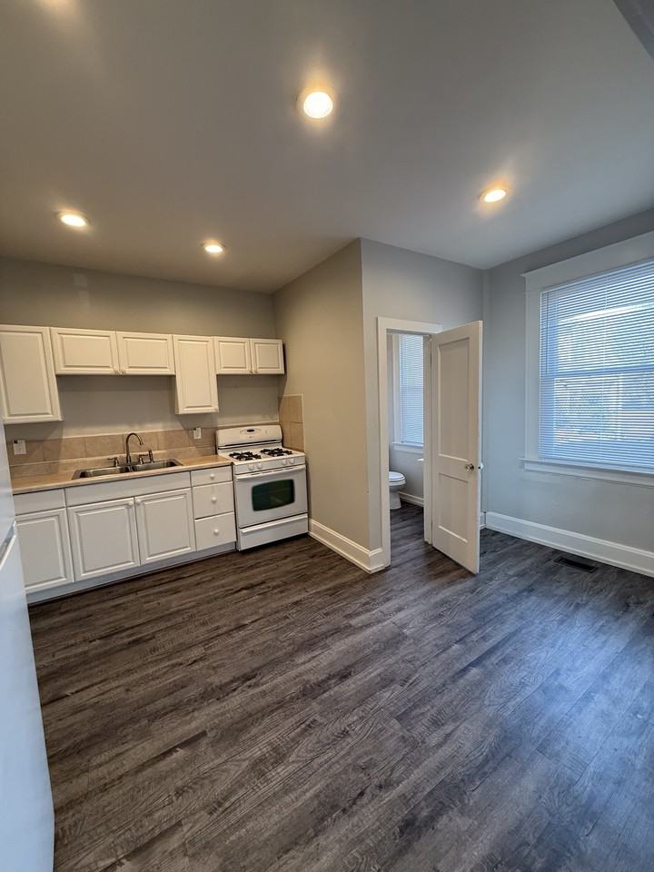 316 Court St #322 - Photo 6 of 10