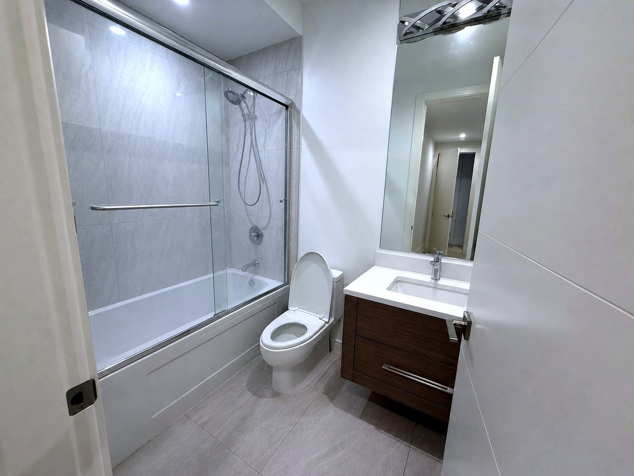 102 Glenmore Drive - Photo 5 of 11