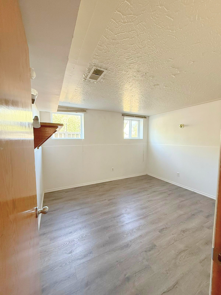 Forest Heights (Basement) - Photo 4 of 9
