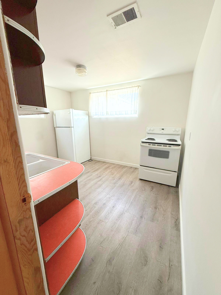 Forest Heights (Basement) - Photo 6 of 9