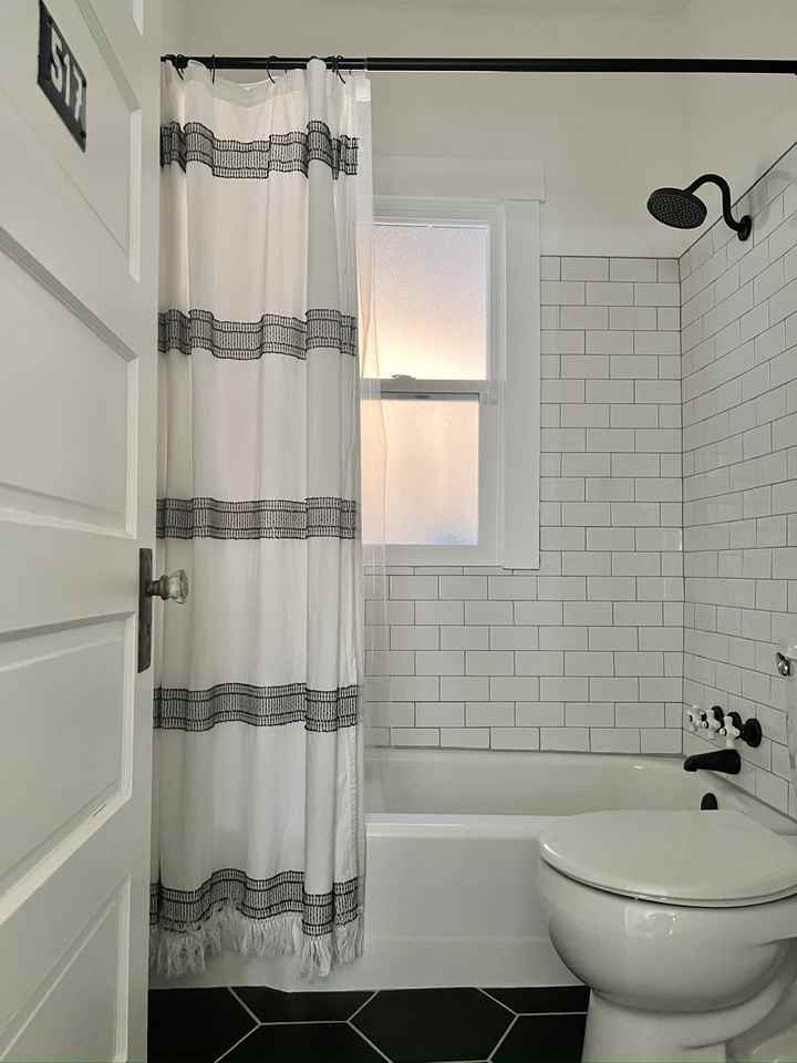 219 Princeton Dr SE - Photo 7 of 20
