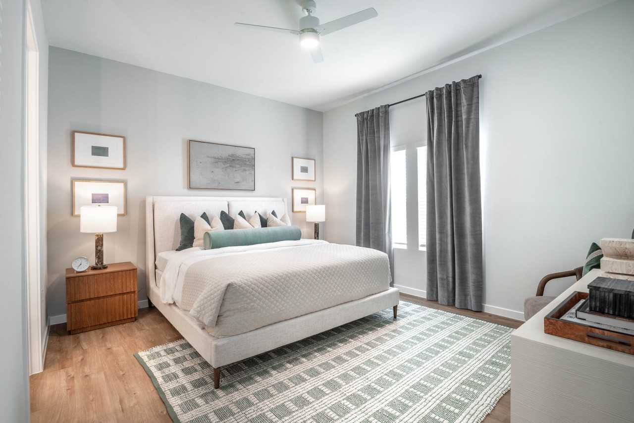 Lantower Bayside - Photo 5 of 50