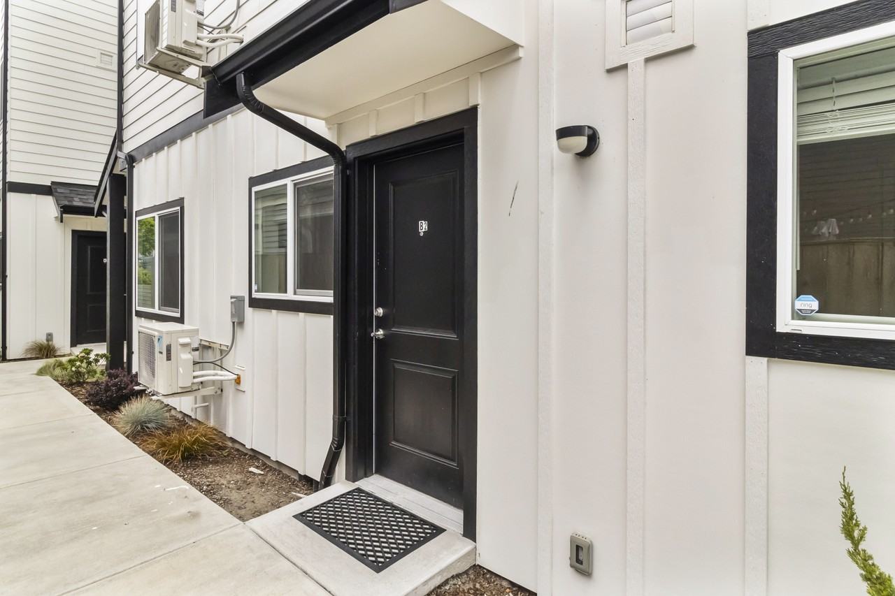 611 South Anderson StreetB1 #B1 - Photo 2 of 28