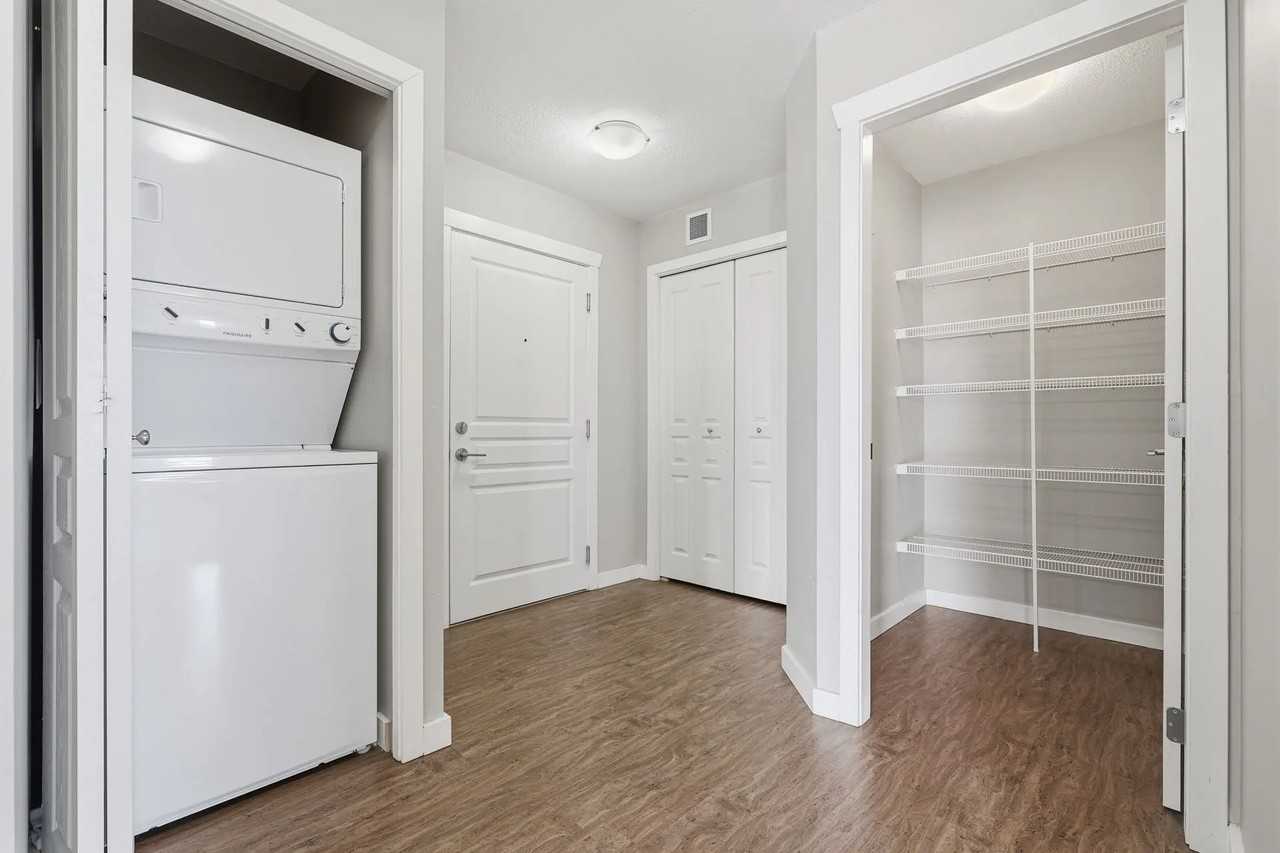 Liberty Park Apartments - Photo 3 of 37