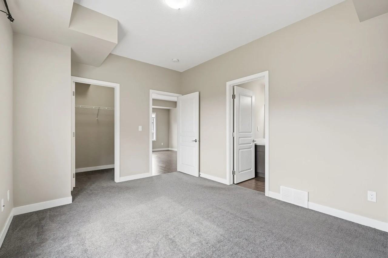 Liberty Park Townhomes & Carriage Homes - Photo 3 of 50