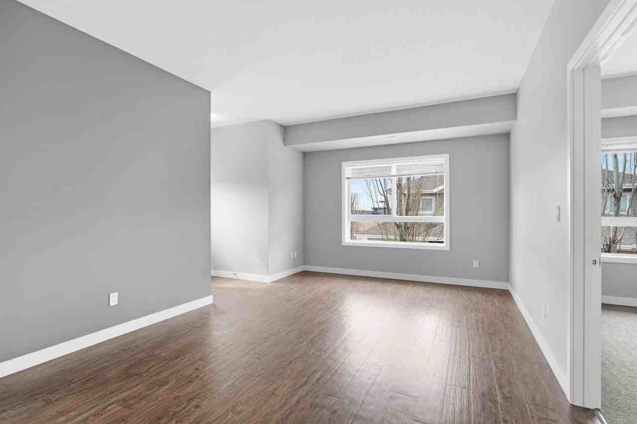 Liberty Park Townhomes & Carriage Homes - Photo 7 of 50