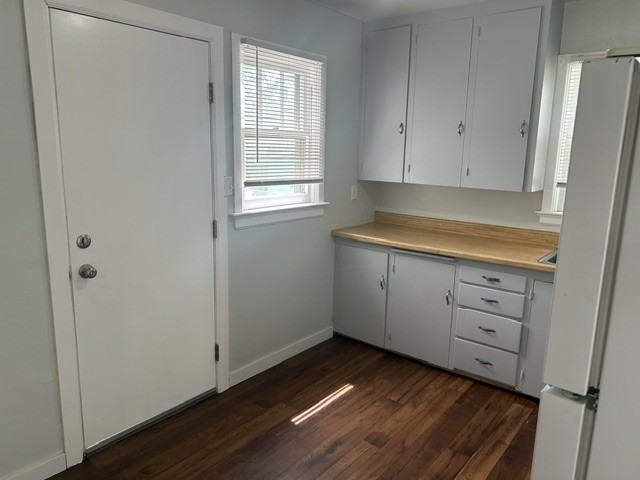 418 Cook Ave #3 - Photo 5 of 9