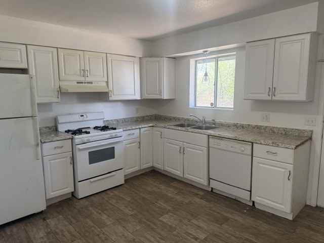 124 W Pastime Rd #124 - Photo 3 of 10