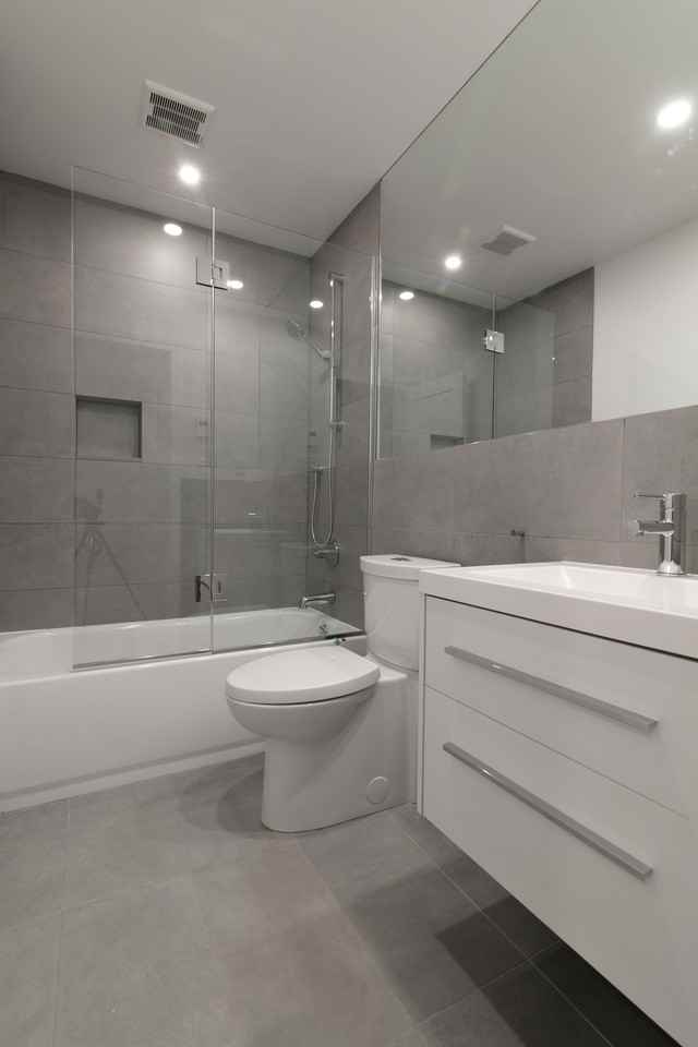5530 Cote Saint-Luc Road - Photo 4 of 50