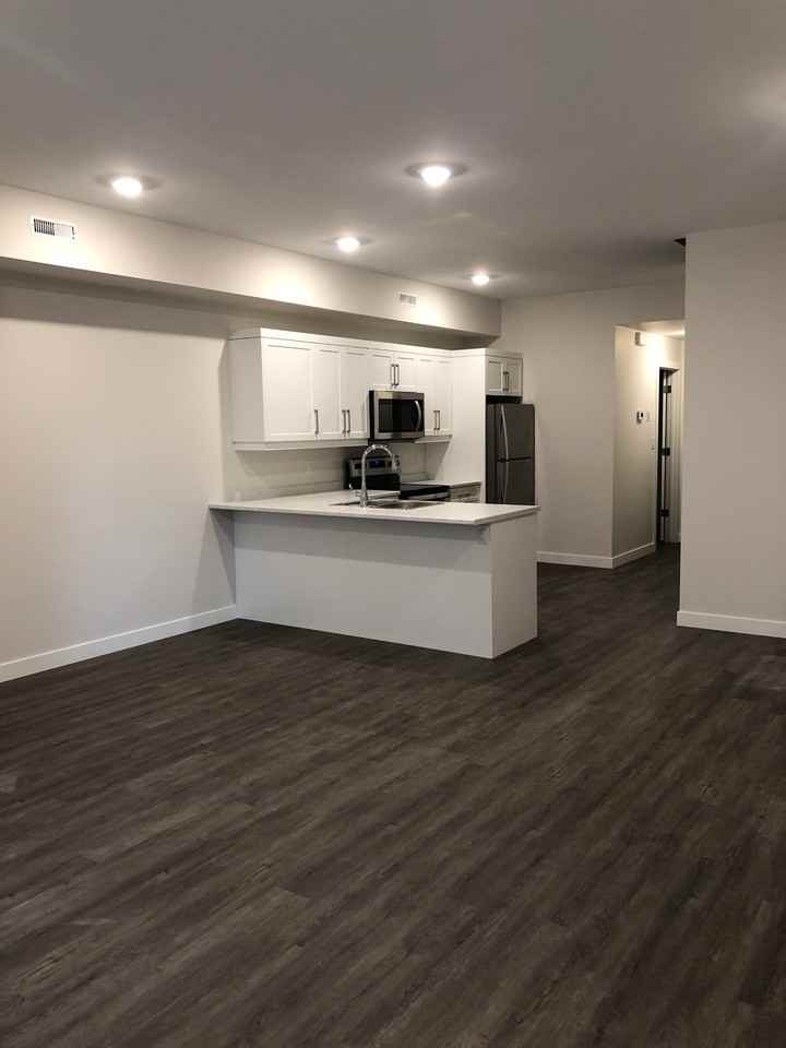 100 Guay Ave - Photo 3 of 19