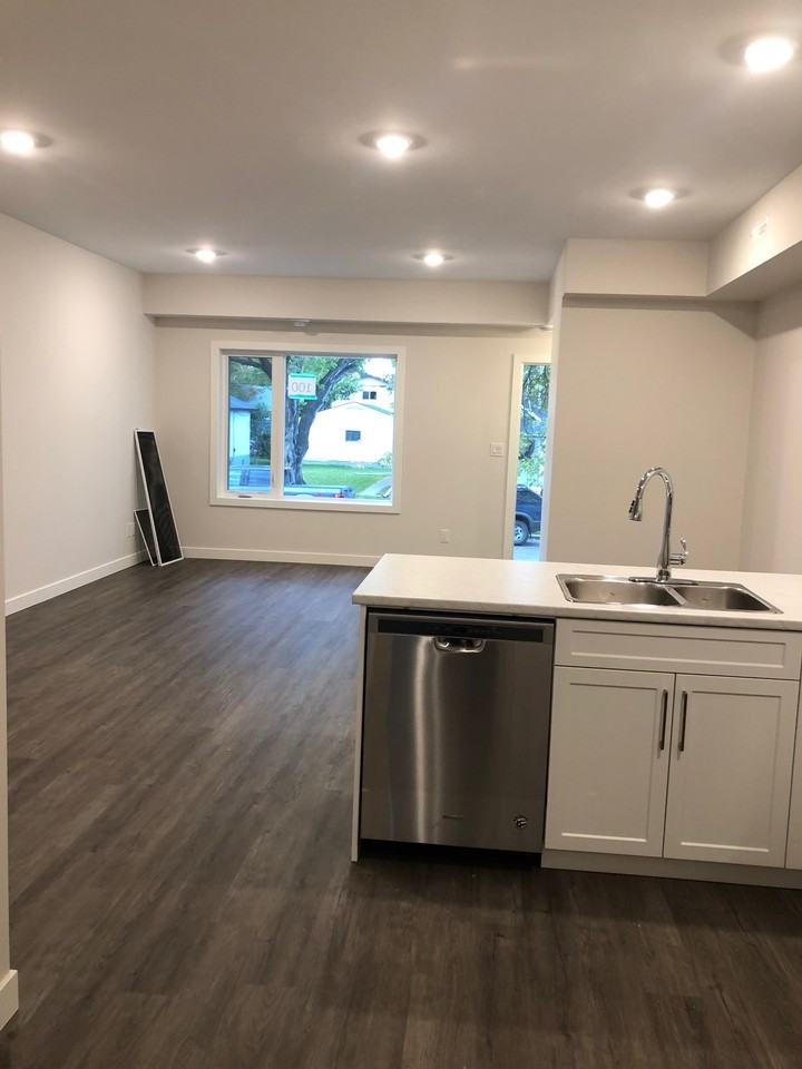 100 Guay Ave - Photo 7 of 19