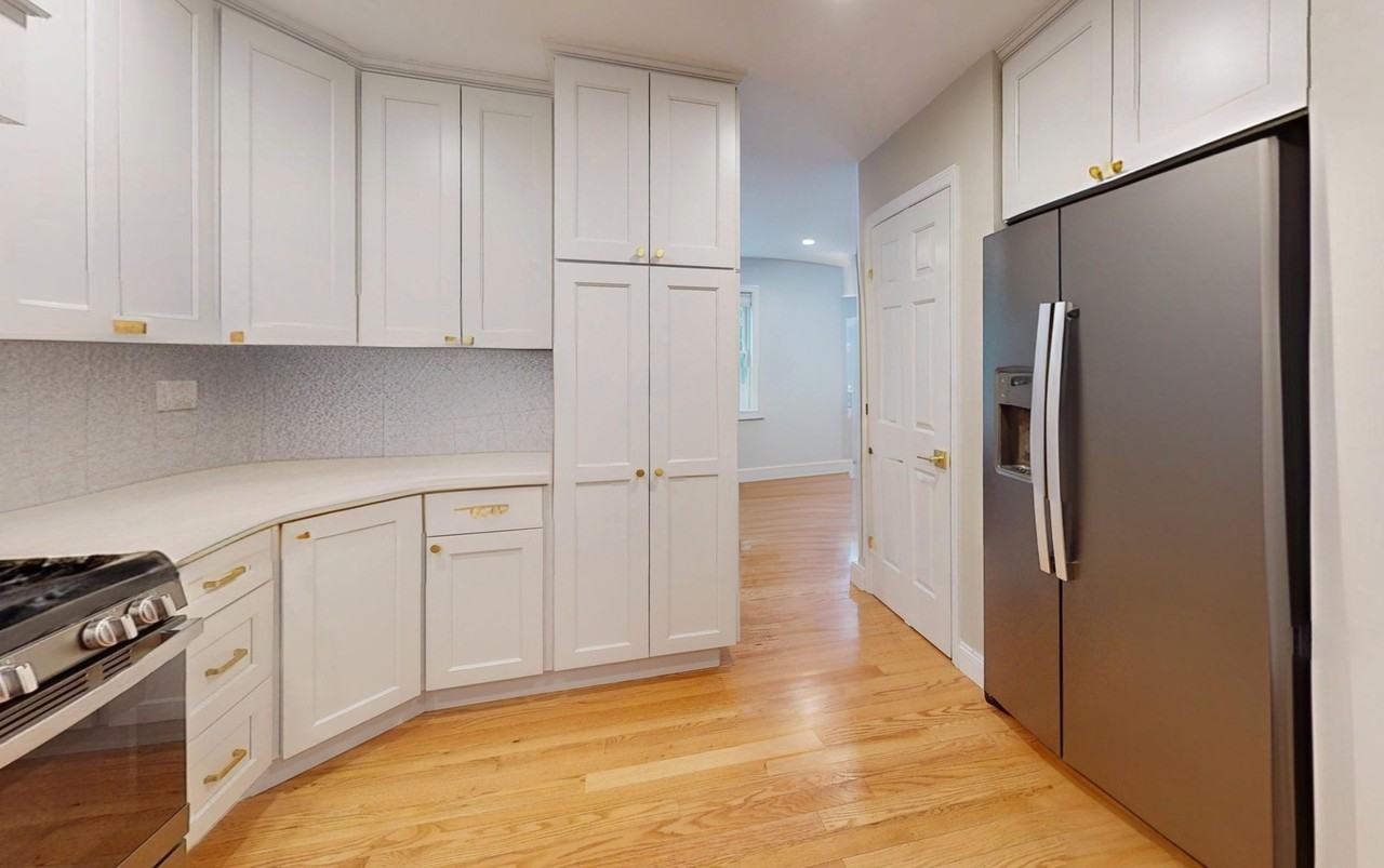 8 Knollwood Ct #8 - Photo 2 of 15