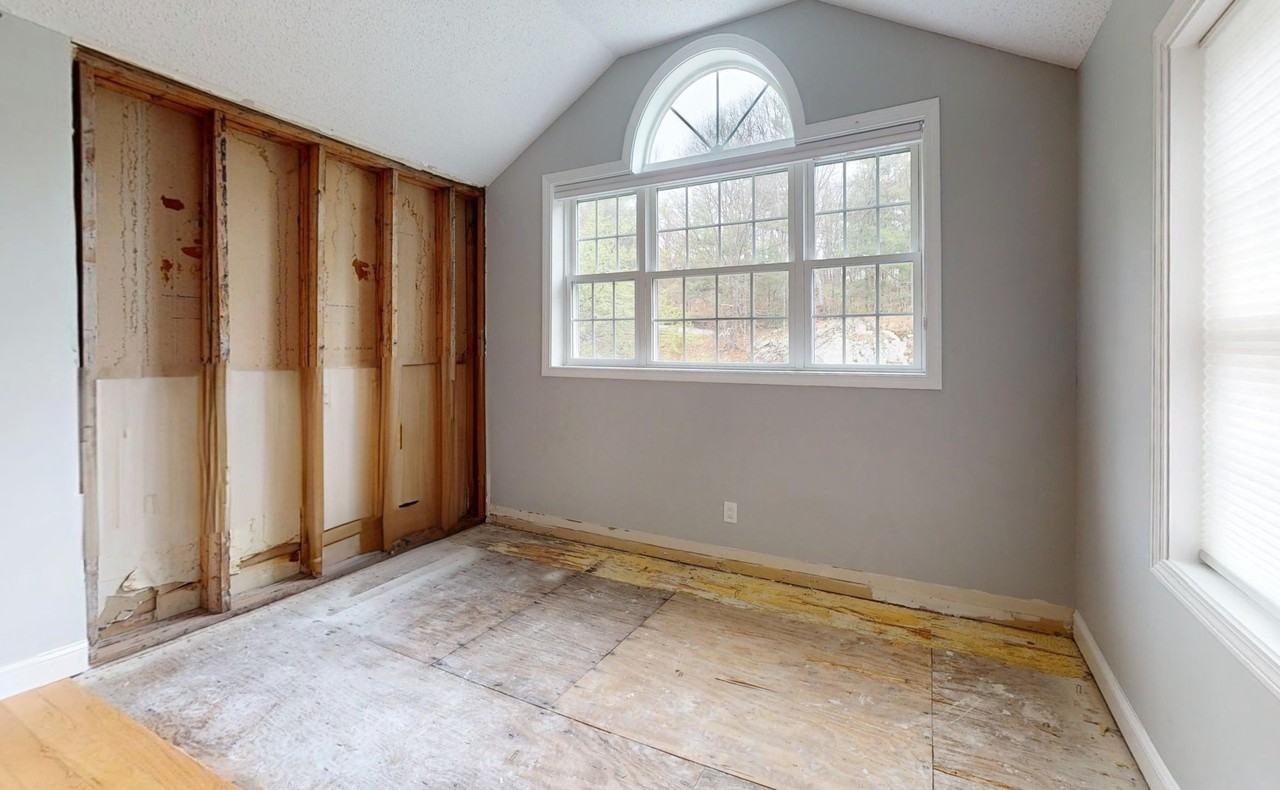 8 Knollwood Ct #8 - Photo 6 of 15
